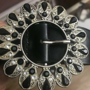 Womens Belt Buckle. Flower Buckle with small studs